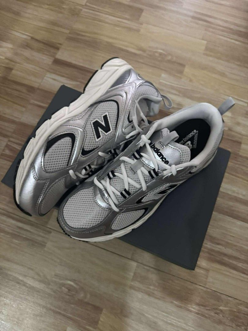 New Balance 408 (Category: Sneakers) located in Bacoor. Submitted by gensto (Listing ID 1406764301, Image 2). Description: unisex.brand New. Never worn. Bought from shoppe mall of new balance for Php 4,500+. Can show proof of authenticity. Original po ito. Last price Size: USM = 8.5 US W = 10 RFS: Maling size po naorder ko..
