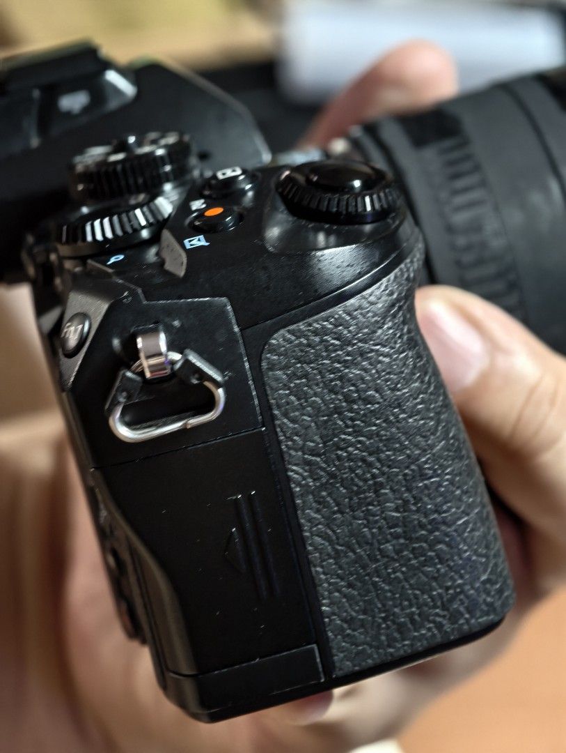 Olympus OMD EM1 Mark 1 (Category: Cameras) located in Quezon City. Submitted by boldforest.76e99b (Listing ID 1406799317, Image 3). Description: Olympus OMD EM1 Mark 1 7k plus shutter count Smooth ISSUE: back dial not working. 3k to 5k to fix. Perfectly usable without it though. With 1 original battery and charger RFS: decluttering Prefer meet-ups QC/pick-up at home.