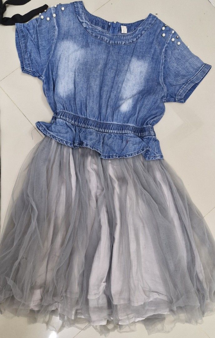 Take ALL Pink Dress with White Collar (Category: Babies & Kids Fashion) located in Malolos. Submitted by prelovedclothes_stuff (Listing ID 1406772164, Image 2). Description: take all for 85pesos with free 1pc dress black romper/ self tie can be fitted to 5to6yo soft maong tulle dress pwede pang panlakad 5to8yo free 1dress need stitching on the side.