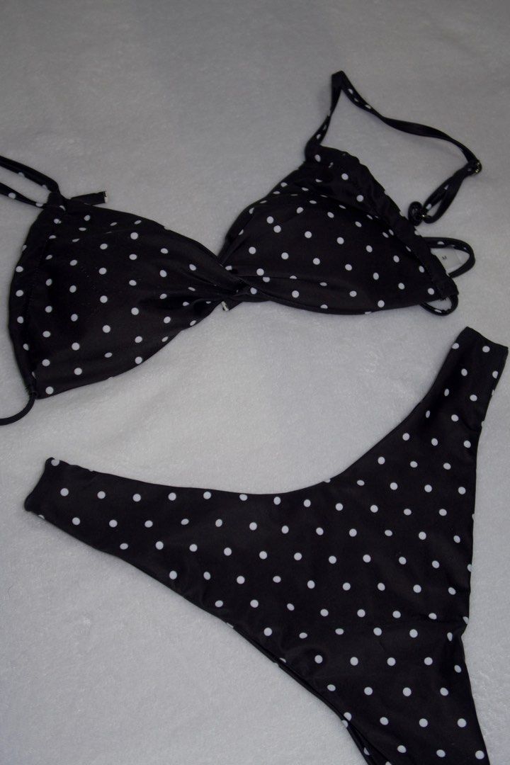 Polka Dot Bikini Set (Category: Bikinis & Swimsuits) located in Alaminos. Submitted by cocoelatte_ (Listing ID 1406738825, Image 2). Description: with minimal flaw! (minimal nail scratch on bra).