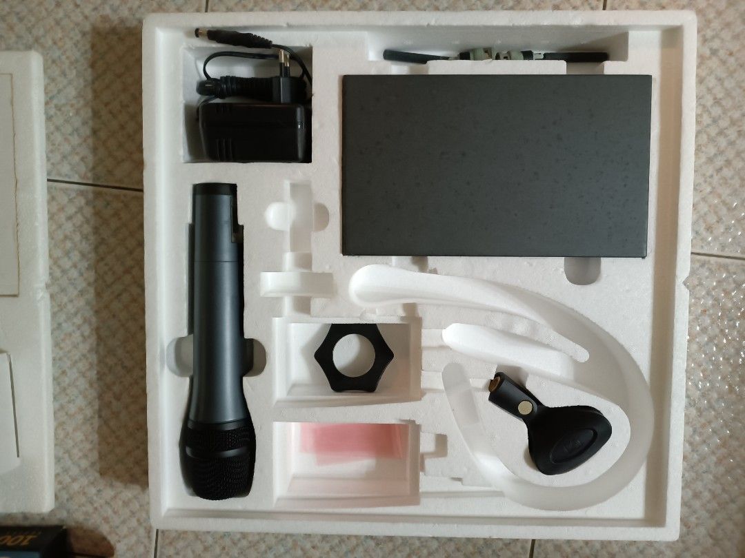 Sennheiser e 100 Series Evolution Wireless Microphone64566772366721112