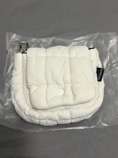 （分類：）位於 。 由 yuiiiii3 提交（商品編號 1406792243，圖片 1）。簡介： 。