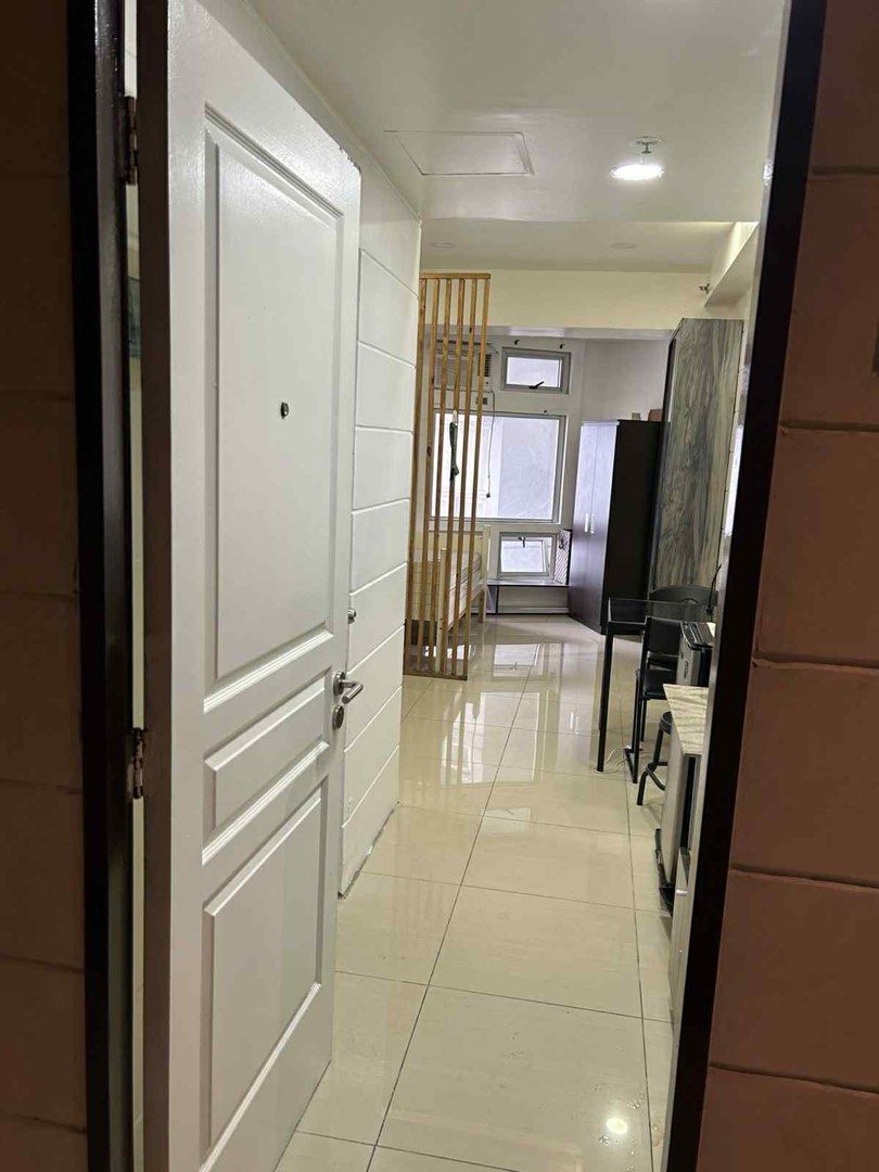 The One Torre De Santo Tomas (Category: Apartments & Condos) located in Quezon City. Submitted by andreasclothes (Listing ID 1406677488, Image 3). Description: Studio unit In front of UST Also available for rent 10th floor. Negotiable 😊.