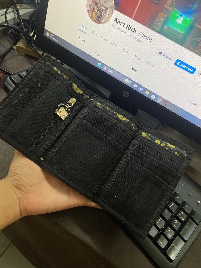Vintage Betty Boop Wallet (Category: Purses & Pouches) located in Cavite. Submitted by aintrich (Listing ID 1406704946, Image 3). Description: Selling - Betty Boop Wallet Complete Tags Excellent Condition Price Negotiable .