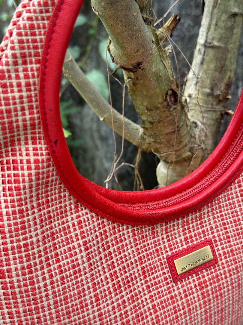vintage Jim Thompson Boho Bag Wooven (Category: Tote Bags) located in Pasig City. Submitted by colawire (Listing ID 1406656412, Image 3). Description: sold as is.