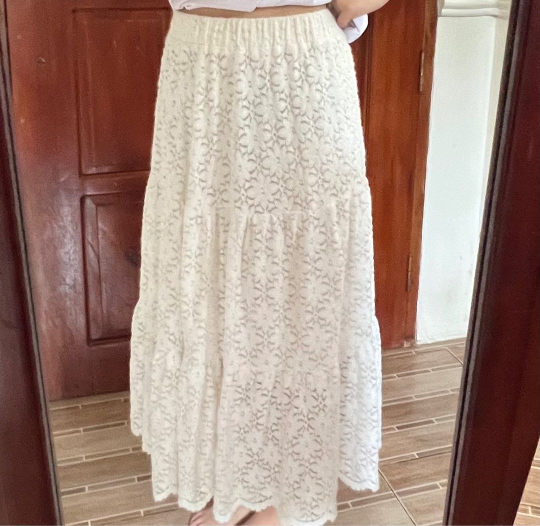 White Lace Maxi Skirt (Category: Skirts) located in Tuguegarao City. Submitted by aimurmere (Listing ID 1406689311, Image 3). Description: White Lace Tiered Maxi Skirt Can fit S-L. Has elastic waist band, has inner lining. No flaws, just declutterring. Rarely worn. Got it from an ig shop. Waist (laid flat): 13 inches, can stretch up to 19.5 inches Length: 32 inches Fixed price. J&T delivery. GCash only..