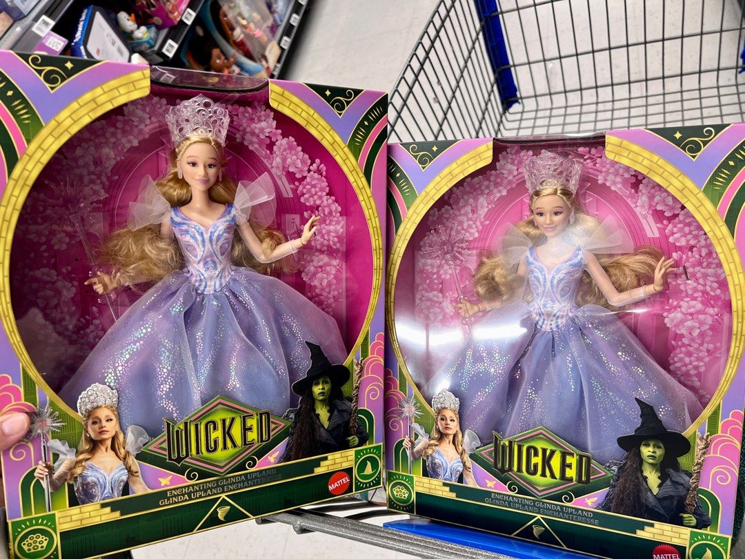 Wicked Glinda/Elphaba Dolls (Category: Figurines & Statues) located in Paranaque City. Submitted by kristhings (Listing ID 1406810323, Image 3). Description: (1) elphaba Glinda sold. Only elphaba is available. .