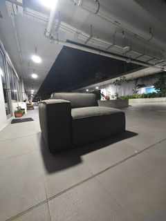 (Category: ) located in . Submitted by thefurnitureoutletsg (Listing ID 1406732083, Image 1). Description: .
