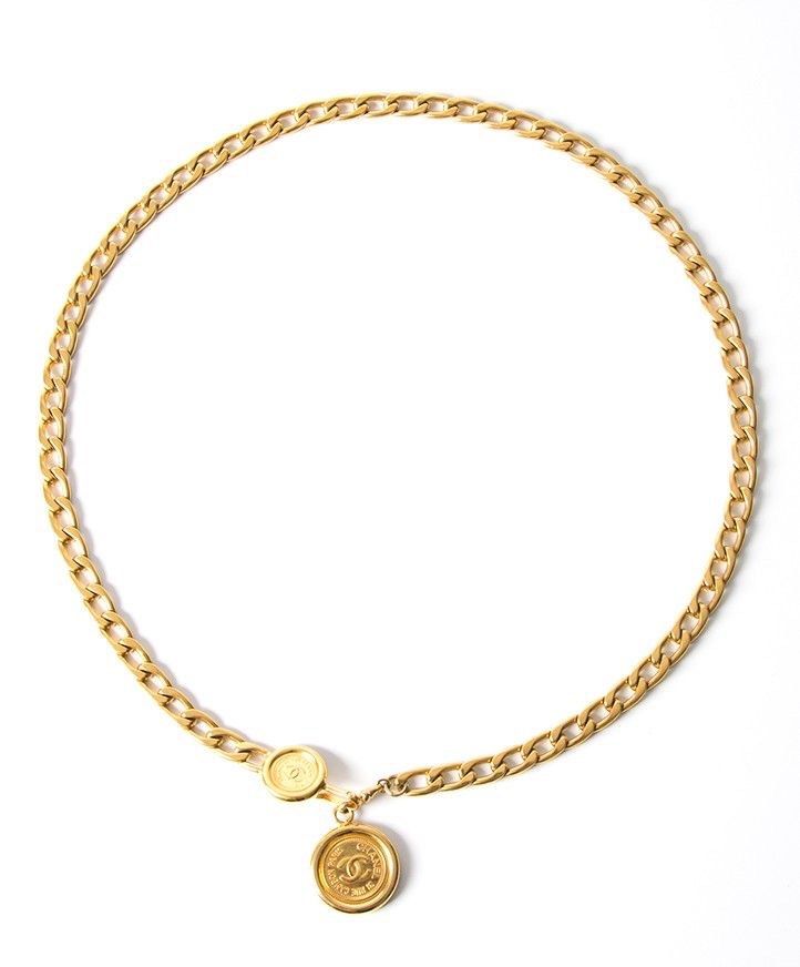 1994 Vintage Chanel medallion belt (Category: Luxury Accessories) located in Manila. Submitted by mjane333 (Listing ID 1406876751, Image 1). Description: 1994 chanel belt Authenric Vintage Collectible With Box Meet up rockwell or greebelt only.