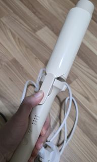 (Category: ) located in . Submitted by dwellogi (Listing ID 1406958403, Image 1). Description: .
