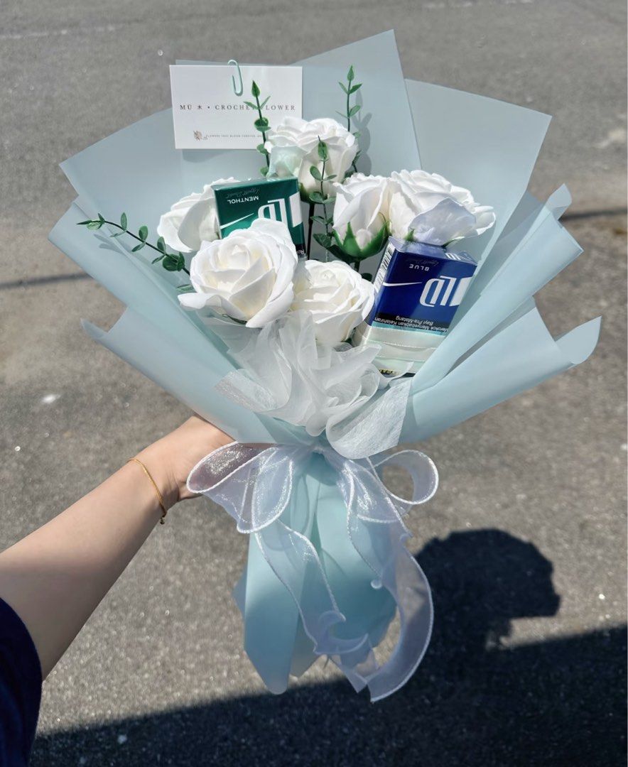 Eotional Rescue, Beautiful Roses Wife Greetings Card, Suitable For - View #2