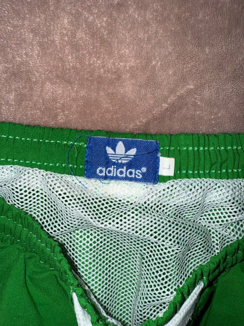 Adidas Shorts (Category: Shorts) located in Hermosa. Submitted by xonarchive (Listing ID 1406986445, Image 2). Description: 19”x11”.