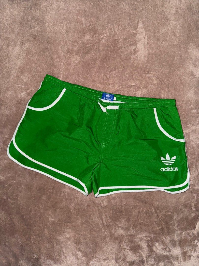 Adidas Shorts (Category: Shorts) located in Hermosa. Submitted by xonarchive (Listing ID 1406986445, Image 1). Description: 19”x11”.
