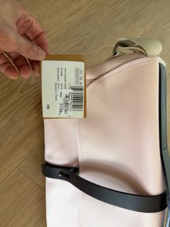 （分類：）位於 。 由 rickywkc 提交（商品編號 1406898059，圖片 1）。簡介： 。