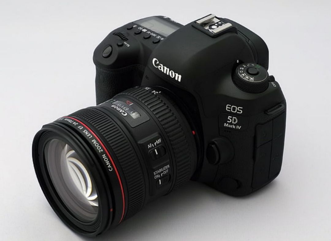 Canon EOS 5D Mark IV (Category: Cameras) located in Pasig City. Submitted by carou07274 (Listing ID 1406840576, Image 1). Description: Condition Like new Used once or twice. As good as new. Description Posted 1 year ago Type DSLR Brand Canon Pls Call/Text : Mrs Kim Santos 0919-847-5556 97% Like New Full box+ accessoiries Free 2pcs Genuine LP-E6NH Battery 125k : Body only 145k : Body + Canon BG-E20 original 195k: Body + Canon lens 70-200mm f2.8 IS
