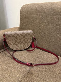 (Category: ) located in . Submitted by abbyutifulcloset (Listing ID 1406826325, Image 1). Description: .