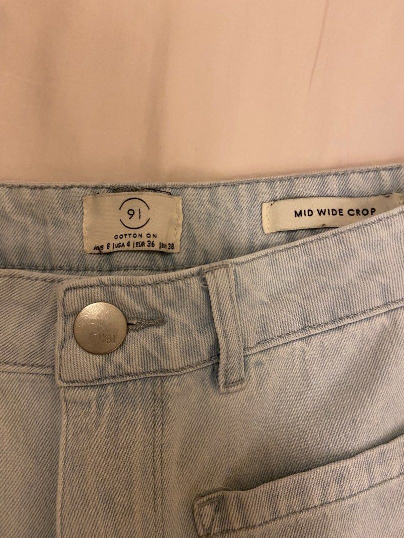 Cotton On Mid Wide Crop Jeans (Category: Jeans) located in San Pedro. Submitted by kf.vd (Listing ID 1406952265, Image 2). Description: - Cotton On mid wide crop jeans - Light blue wash - Mid wide crop style - Button closure - Two front pockets - Size: 8 (AUS) / 4 (USA) / 36 (EUR) / 38 (JAP).