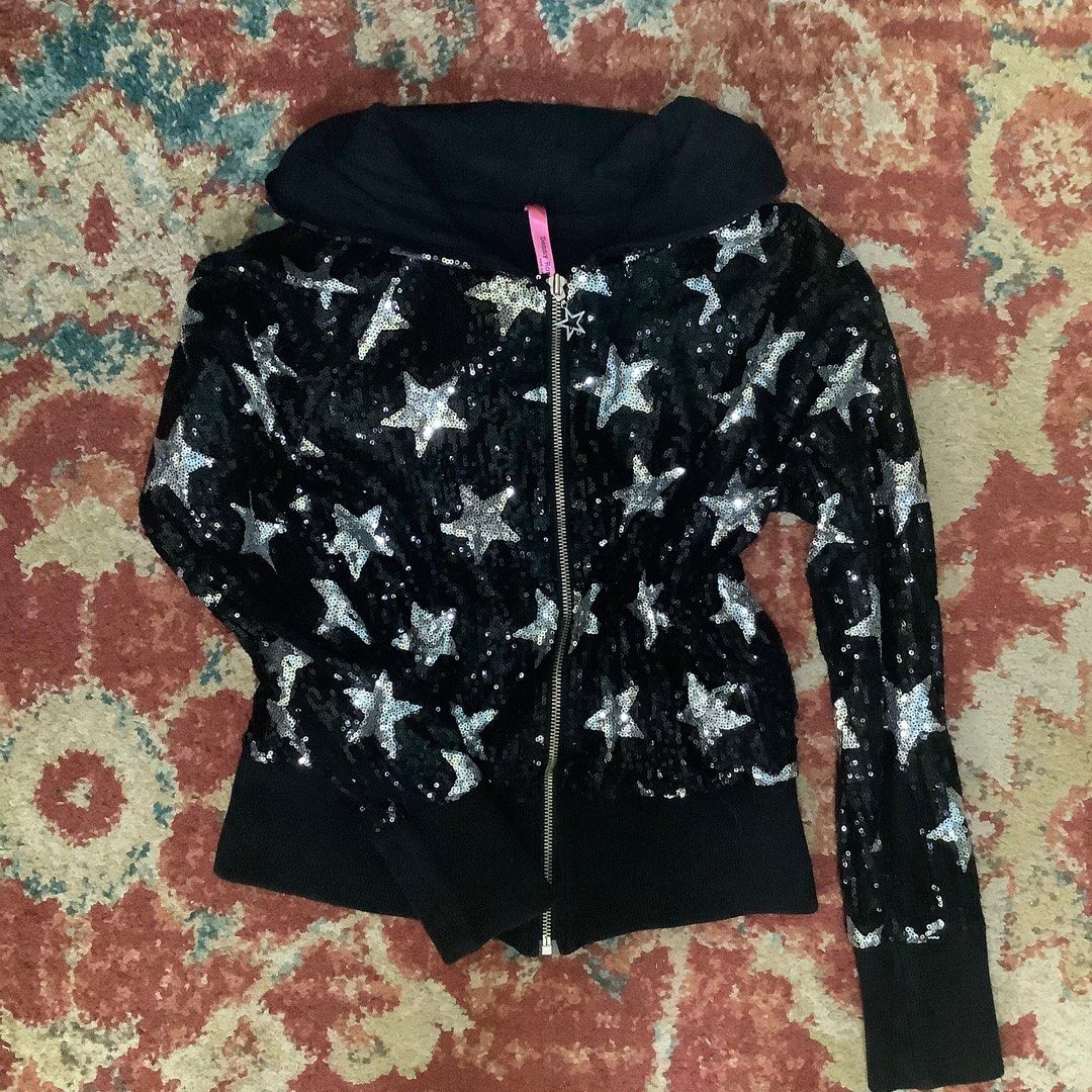 Denny Rose Star Sequins Jacket (Category: Coats, Jackets and Outerwear) located in Cabanatuan. Submitted by chieezyx (Listing ID 1406819352, Image 1). Description: - Cuffed - Hooded.