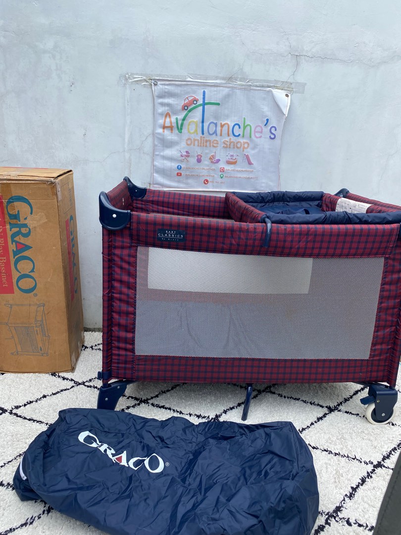 Graco Crib With Changing Tablenull