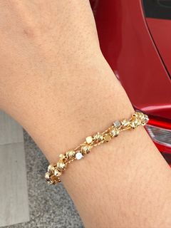 (Category: ) located in . Submitted by lovetoshops7 (Listing ID 1406967816, Image 1). Description: .