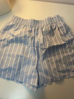 (Category: ) located in . Submitted by ilovepickles13 (Listing ID 1406899717, Image 1). Description: .