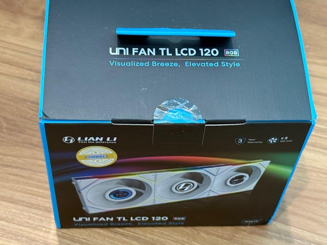 Y70 Reverse Fans HYTE Y70 Touch Infinite Case + Lian Li Fans BNIB, Computers & Tech ...