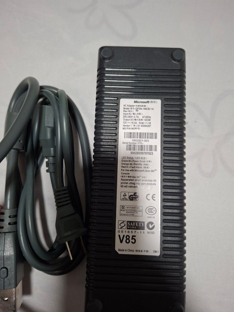 Xbox 360 Power Supply 220V + kinect adapter (Category: Xbox) located in Mexico. Submitted by leebrianibuna (Listing ID 1406968016, Image 2). Description: Power Supply 220v For Xbox 360 Fat Kinect Adaptor kasama na po Rfs: nagkamali ng bili Brand New condition 1.2k J&t and lbc sa malalayo.