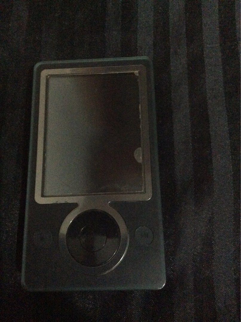 Microsoft Zune Mp3 Player (Category: Portable Music Players) located in Quezon City. Submitted by marky1969 (Listing ID 1406886024, Image 2). Description: For Sale Only... Need lang update firmware through laptop...meron mga tutorial sa utube... Or kindly google for more info about this item... Still good battery life... 30 GB Storage... May screen protector wala gasgas screen..makinis pa. WYSIWYG... Pick up lang dito da house along T Sora QC or 