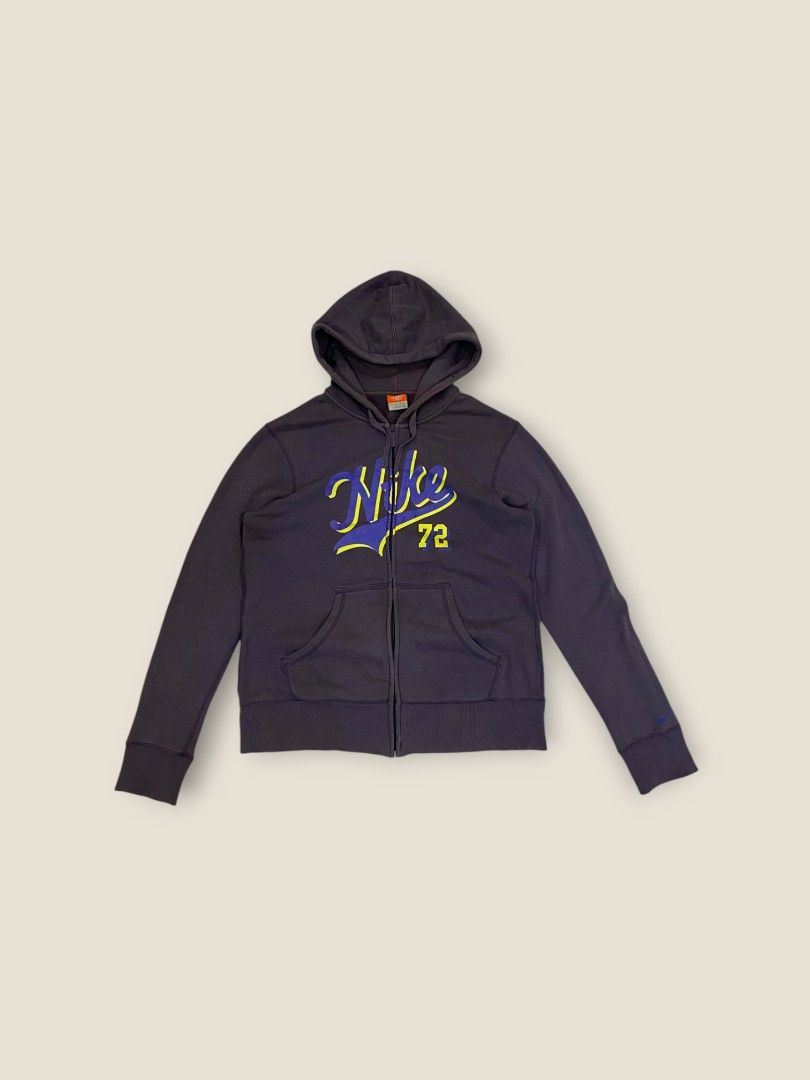 Nike Y2K Zip-Up Hoodie (Category: Hoodies) located in Santa Rosa. Submitted by revive.n.thrive (Listing ID 1406978958, Image 1). Description: year 2000s purple rare nike zip up hoodie excellent condition Length: 26 inch Width: 21 inch Revive for 300 dm for inquiries instagram: revive.n.thrive.co carousell: revive.n.thrive • Read the description before you buy. • Check the tags for authenticity. • Payment must be settled within 24 hours. • Buyers 