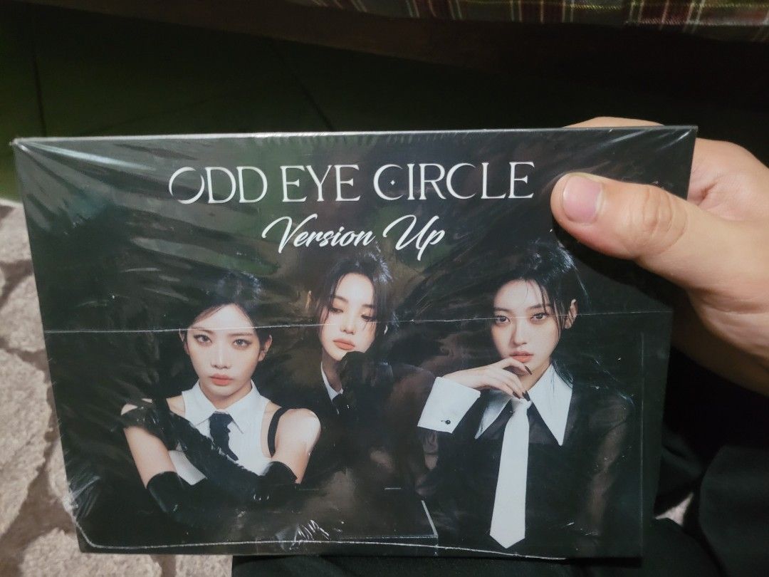 Odd Eye Circle Version Up Album Jinsoul Ver. (Category: CDs & DVDs) located in Paranaque City. Submitted by arrccchhhh (Listing ID 1406859529, Image 2). Description: - Sealed Odd Eye Circle "Version Up" album - Features members on the cover - Includes a member close-up on the back - Still in original packaging pero may minimal na damage ( sablay ang unboxing) 😭😭.