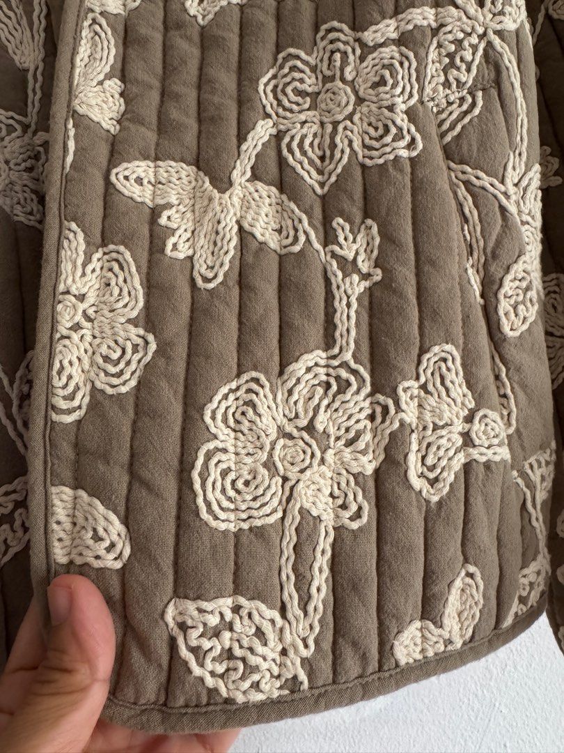 Primark Jacket (Category: Coats, Jackets and Outerwear) located in Kuala Lumpur. Submitted by femira25 (Listing ID 1406830677, Image 2). Description: Very nice jacket! Dry clean..