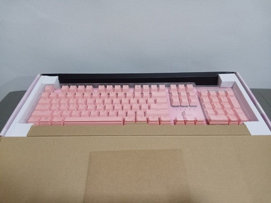 Razer Black Widow Keyboard (Category: Computer Keyboard) located in Taguig. Submitted by mspink18 (Listing ID 1406958314, Image 2). Description: No issues MOP: Gcash SHIPPING via Lalamove LOCATION: LAS PIÑAS, METRO MANILA.