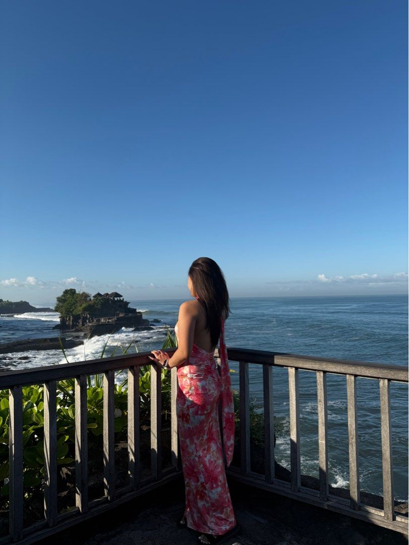 SHEIN Floral Backless Maxi Dress (Category: Dresses) located in Cavite. Submitted by julliaaa_ (Listing ID 1406890175, Image 3). Description: • Used once on a Bali trip • Perfect for summer, girl dates, and actual dates 💌💐 • Vv flattering esp for back photos • Snatched fit superr • One-sided tie around the neckk • Maxiii • No damages, great condition !! RFS: Decluttering DM for more info! .