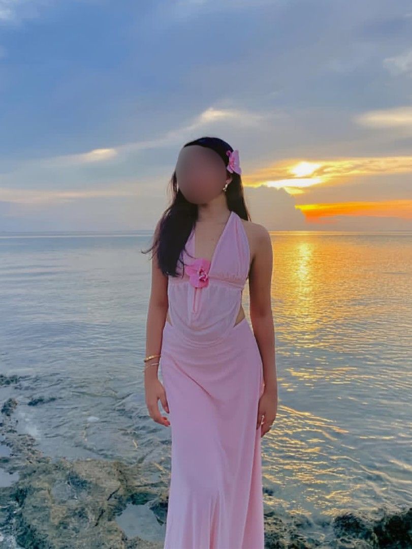 SHEIN Pink Halter Beach Dress (Category: Dresses) located in Cabuyao City. Submitted by lluena (Listing ID 1406829025, Image 3). Description: - Worn once only - Floor-length - Lightweight fabric - Ideal for special occasions and beach getaways 🌷no return, no exchange 🌷payment first policy (gcash) 🌷please note that color may vary due to lighting.