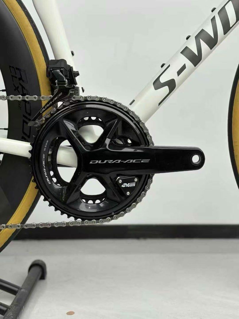 S-Works Tarmac SL8 Size 56 Pearl White (Category: Bicycles) located in Singapore. Submitted by paragon.cycles (Listing ID 1406966971, Image 3). Description: Size 56 Suitable for 177-185cm ✅ Shimano Dura-Ace Di2 R9270 ✅ Roval Integrated Handlebar ✅ Specialized Power Saddle ✅ 4iii Dual-Sided Powermeter ✅ Roval Rapide CLX II Wheelset Overseas Unit..