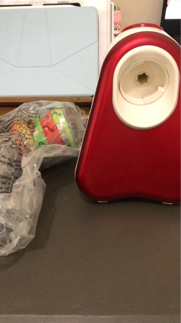 Tefal Fresh Express + Food Processor (Category: Juicers, Blenders & Grinders) located in Manila. Submitted by wildfire-c9ab (Listing ID 1406855285, Image 2). Description: .