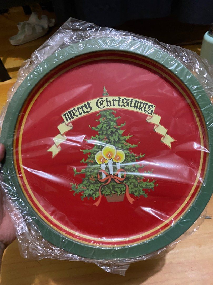 Tin plates christmas purefoods (Category: Dinnerware & Cutlery) located in Quezon City. Submitted by tindahanngluma (Listing ID 1406868149, Image 3). Description: For take all Cubao loc.