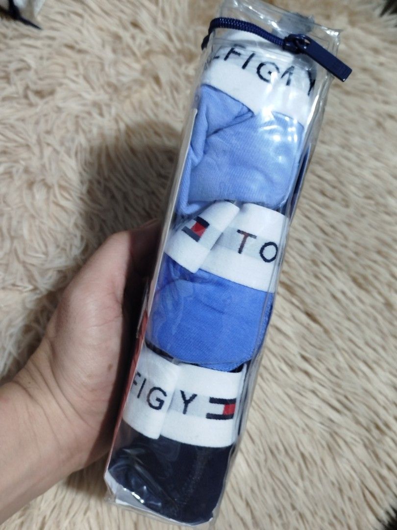 Tommy Hilfiger 3-Pack Boxer Briefs XL (Category: Underwear) located in Taguig. Submitted by giango1313 (Listing ID 1406911258, Image 2). Description: - Tommy Hilfiger 3-pack boxer briefs - Colors: Blue and White - Size: XL/TG (fits waist 40-42) - Condition: New, sealed in original packaging.