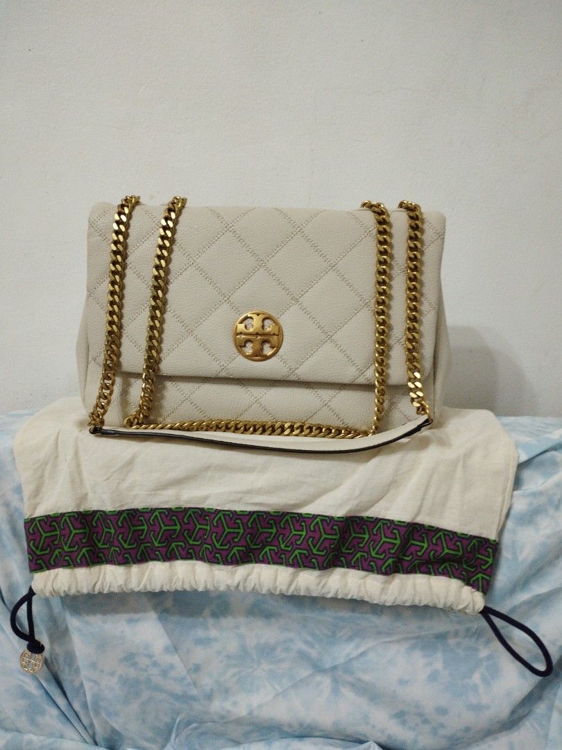 Tory Burch willa large Convertible Shoulder Bag (Category: Luxury Bags & Wallets) located in Caloocan City. Submitted by shopaholic_cousins (Listing ID 1406970374, Image 1). Description: Unused Tory Burch willa large Convertible Shoulder Bag - Quilted design - Gold-tone logo - Chain strap - Fabric-lined interior with zip pocket - Includes dust bag.
