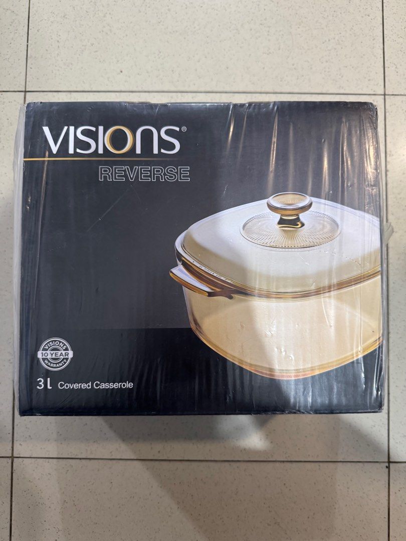 Vision 3L Covered Caserole (Category: Cookware & Accessories) located in Manila. Submitted by mariavictoriashop (Listing ID 1406935744, Image 1). Description: Vision Reverse 3L Covered Casserole - Brand New - 3 Liters - Sealed - Made in France Location: UST, Manila during Monday - Saturday and Bacoor during Saturday and Sunday Mode of Shipping: J&T .