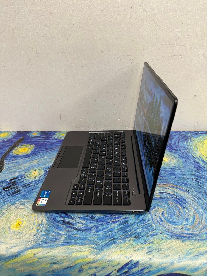☆有機EL☆ 富士通 WC2/E3 第11世代 i5-1135G7 高速SSD 富士通 有機EL WC2/E3 i5-1135G7 SSD512GB ※訳あり CH 富士通 (WC2⁄E3