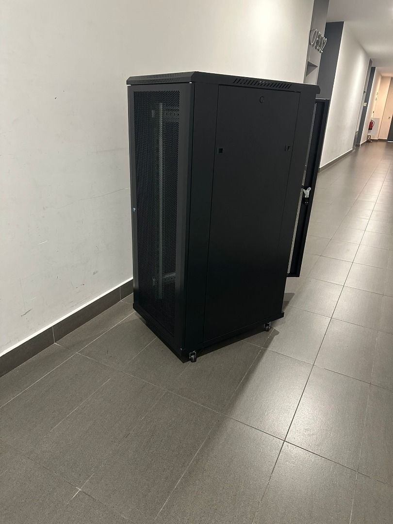 27U 19Inch Server AV mobile rack with honey-comb door/removable side ...