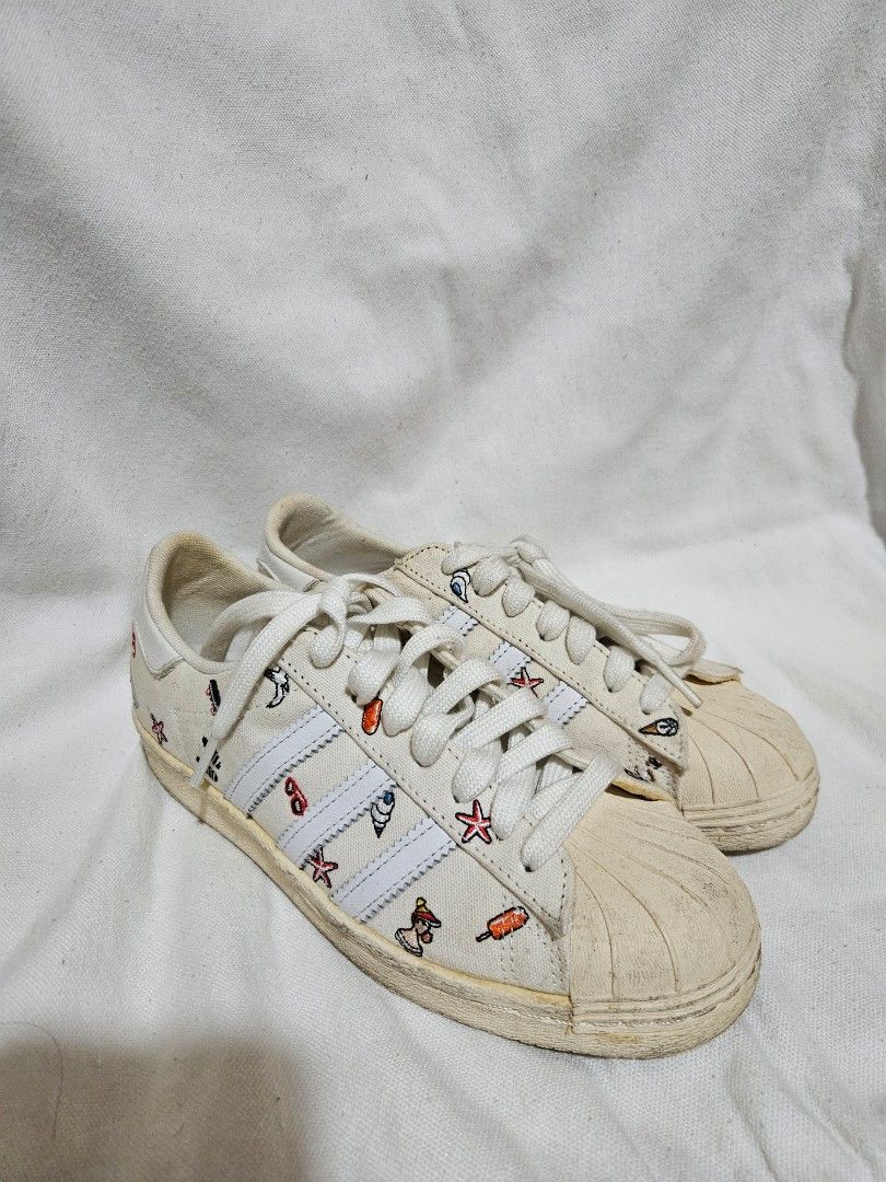 Adidas Superstar 80's (Category: Sneakers) located in Pasig City. Submitted by simdeclutters (Listing ID 1402046577, Image 1). Description: .
