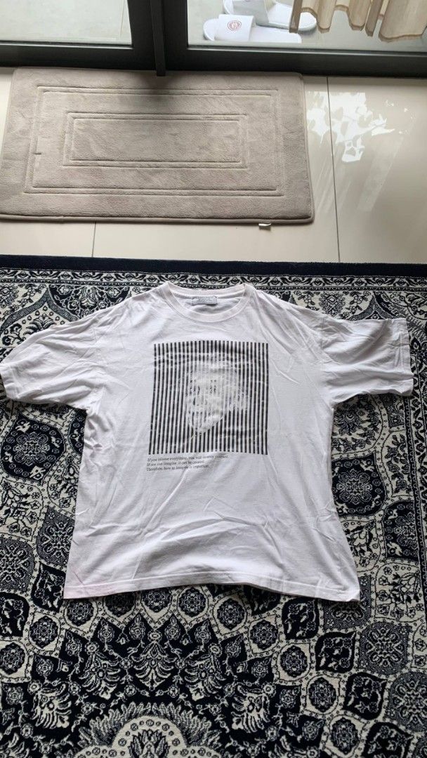 Albert Einstein (Timbre Poste) (Category: Tshirts & Polo Shirts) located in Kuala Lumpur. Submitted by saiful080257059 (Listing ID 1401952466, Image 1). Description: - pit 23 - labuh 26.