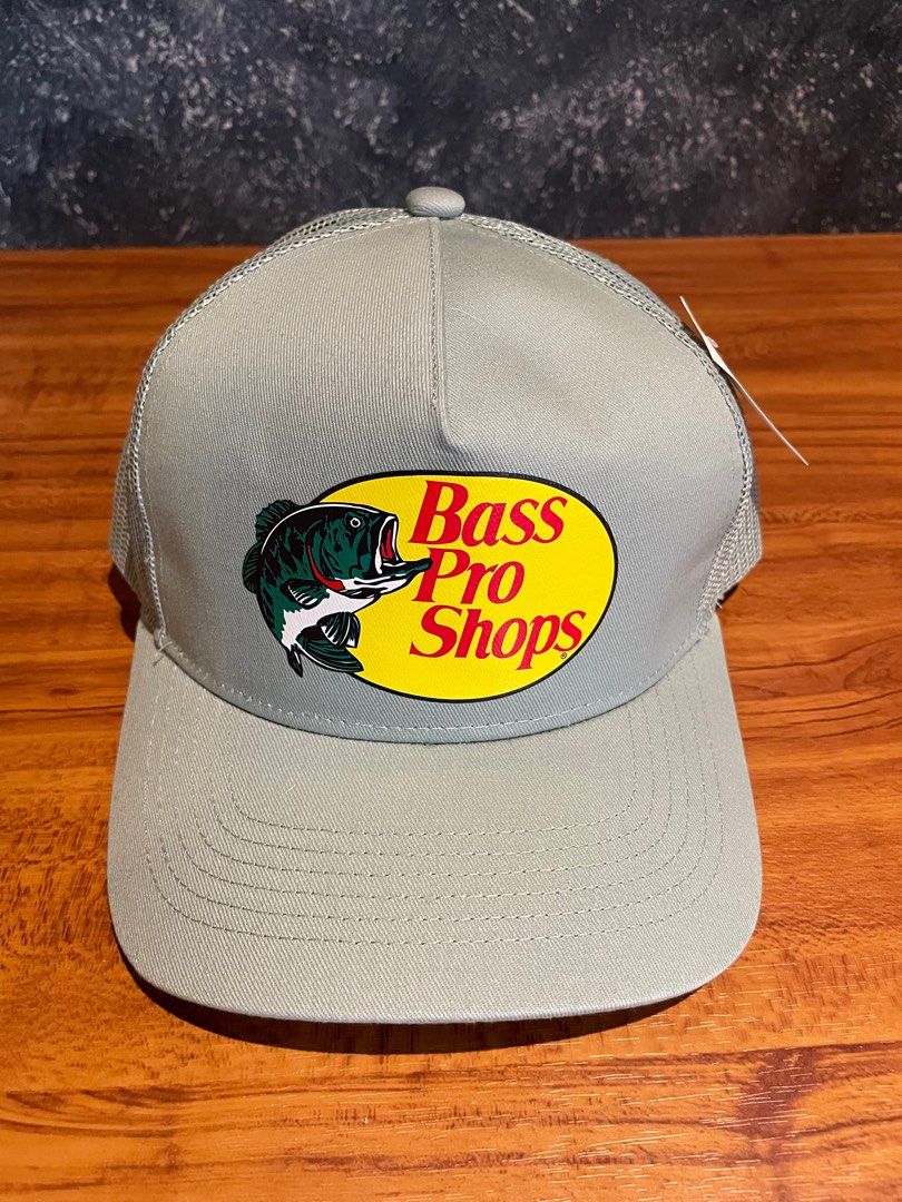Bass Pro Shops Cap (Category: Caps & Hats) located in Taguig. Submitted by fosteratt (Listing ID 1401974709, Image 1). Description: - Bass Pro Shops cap - sage green color - Mesh back for breathability - Curved brim - Features "Gone Fishing" tag 💵 gcash 📦 sdd, j&t 📍Taguig city .