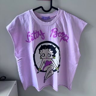 (Category: ) located in . Submitted by acjvpreloved (Listing ID 1401935706, Image 1). Description: .