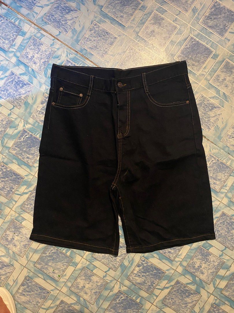 Black Denim Shorts (Category: Shorts) located in Navotas City. Submitted by patrickvarg (Listing ID 1402008666, Image 1). Description: Waist 33 Length 22 LO 11 No issue.