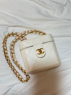（分類：）位於 。 由 augustella 提交（商品編號 1401974718，圖片 1）。簡介： 。