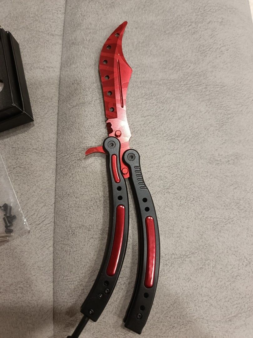 CSGO butterfly knife slaughter unsharpened prop, Hobbies & Toys, Toys ...