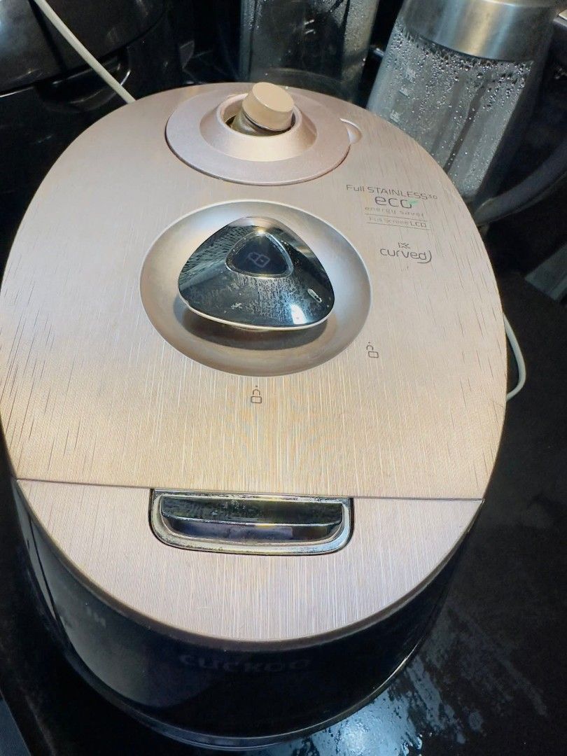 Cuckoo Rice Cooker (Category: Cookers) located in Bulacan. Submitted by leileilei09 (Listing ID 1402003192, Image 3). Description: Pressurize rice cooker Latest model Cuckoo brand 220v Full Stainless 6 cups capacity IH induction heating Turbo 18 minutes cooking time Eco( matipid sa kuryente) .